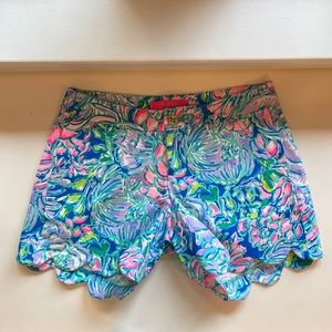 Lilly Pulitzer 5” Buttercup shorts